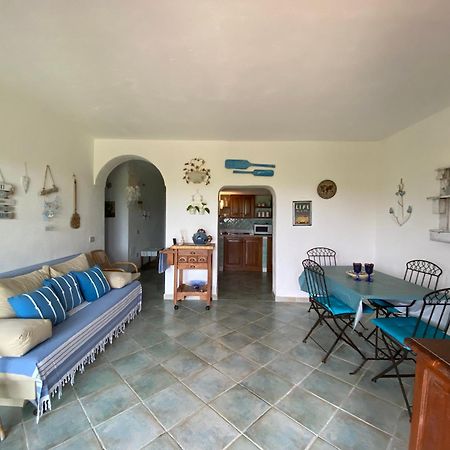 Villa Acchiappasogni Loiri Porto San Paolo Habitación foto