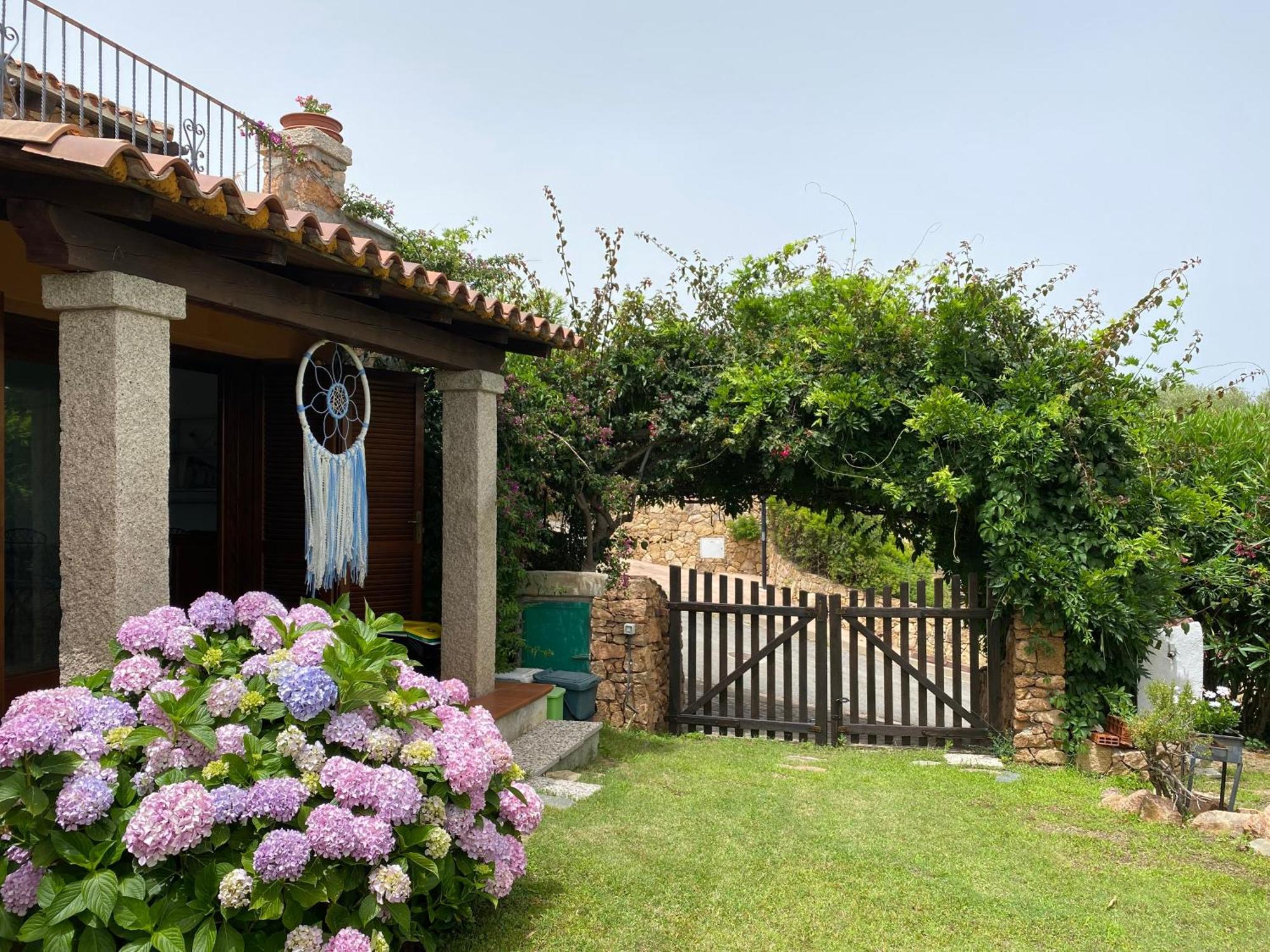 Villa Acchiappasogni Loiri Porto San Paolo Habitación foto